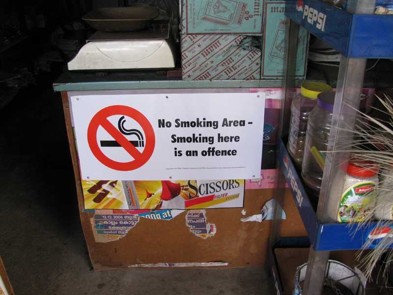 No smoking signage campaign at point of sale_75.jpg